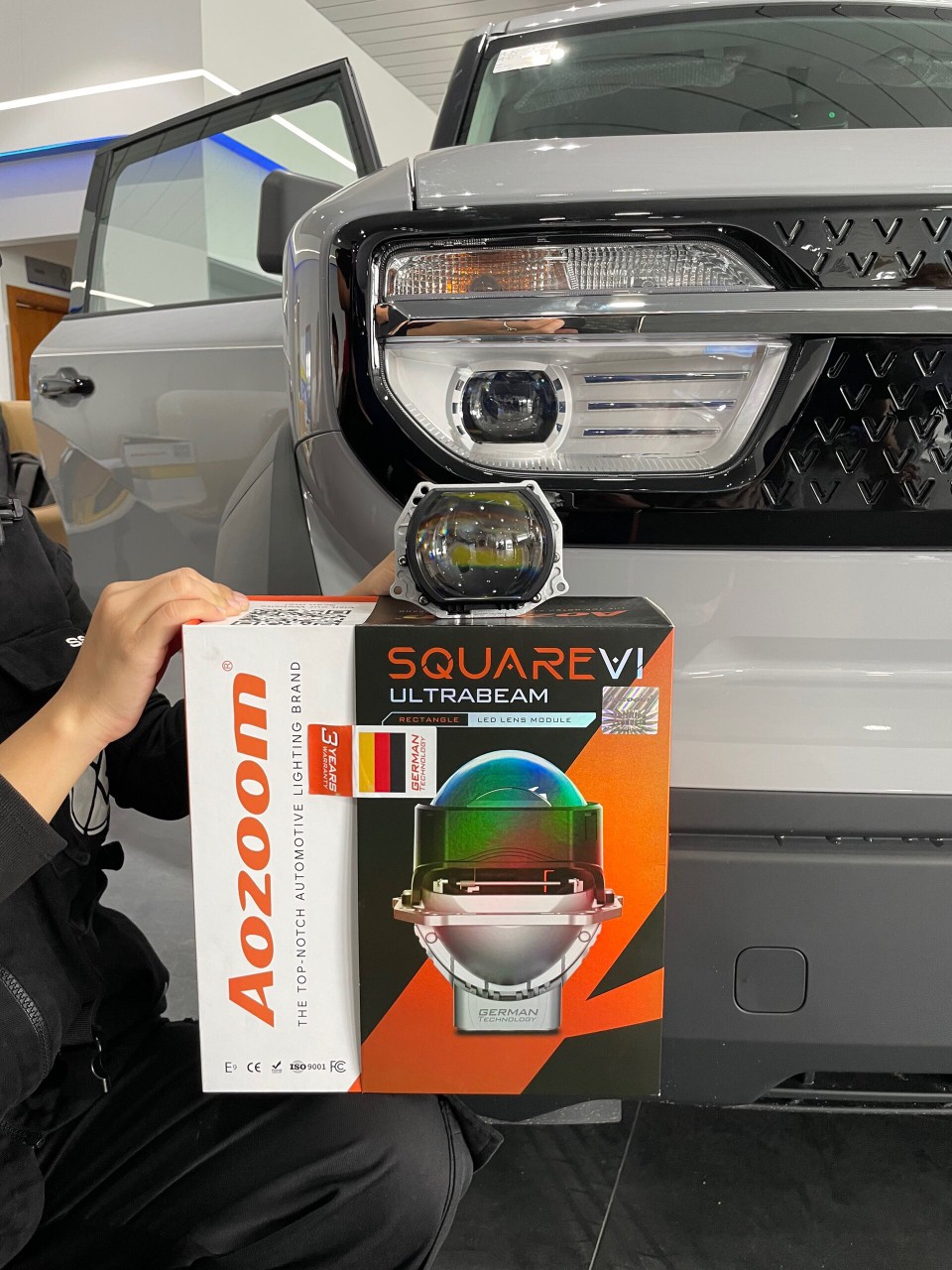 Xevaban.com 214 Giải Phóng là đơn vị chuyên cung cấp đồ chơi vf3, phụ kiện vf3, vf3 accessories, vf3 toys, xevaban, 214 giải phóng, đèn led vf3, độ đèn vf3, đèn led độ vf3, nâng cấp đèn led vf3.